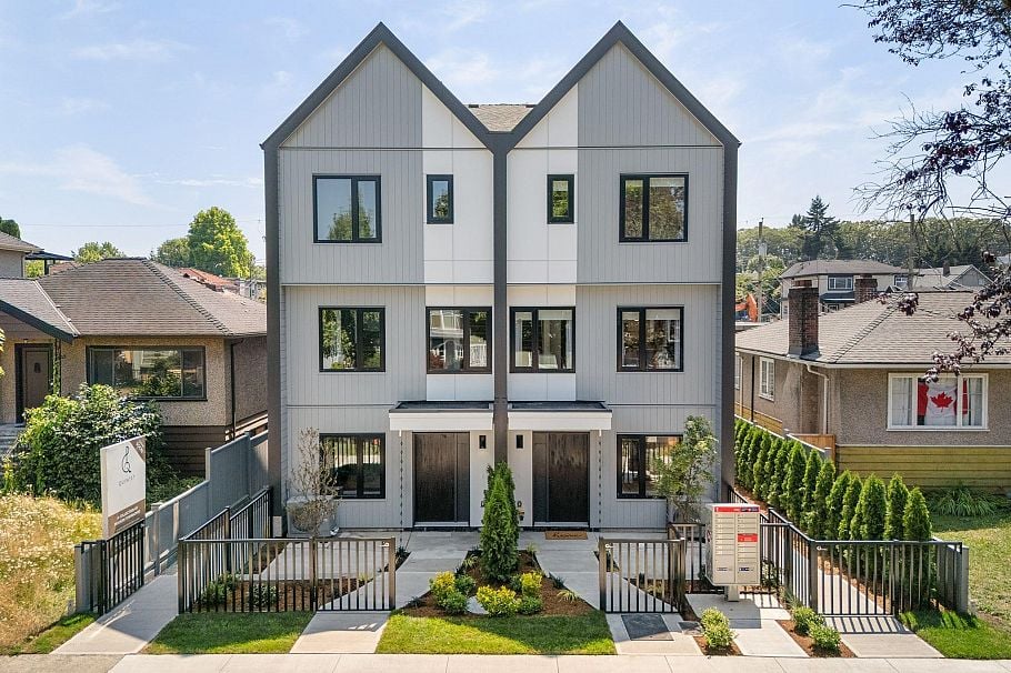 5 2240 E 40th Avenue Vancouver, BC - 1