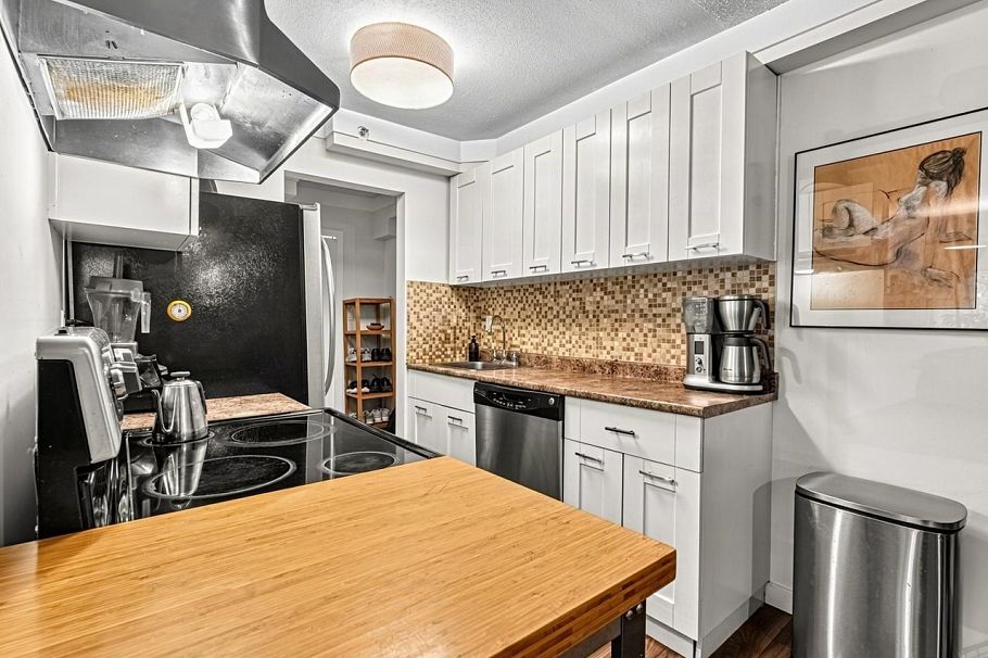 205 825 E 7th Avenue Vancouver, BC - 16