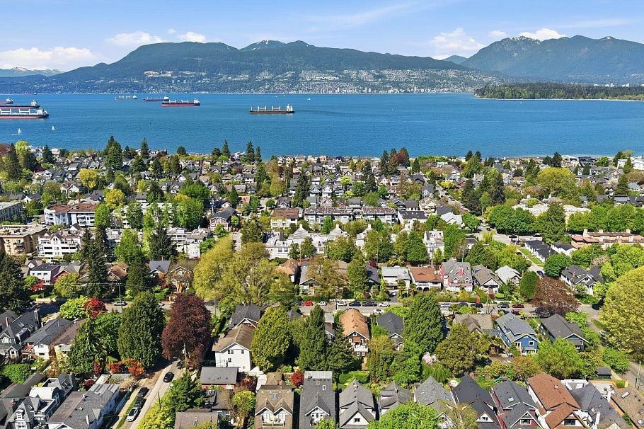 3174 W 5th Avenue Vancouver, BC - 4