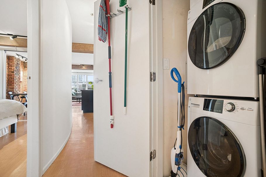 305 1066 Hamilton Street Vancouver, BC - 24