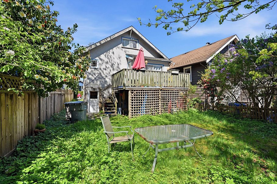 3174 W 5th Avenue Vancouver, BC - 22