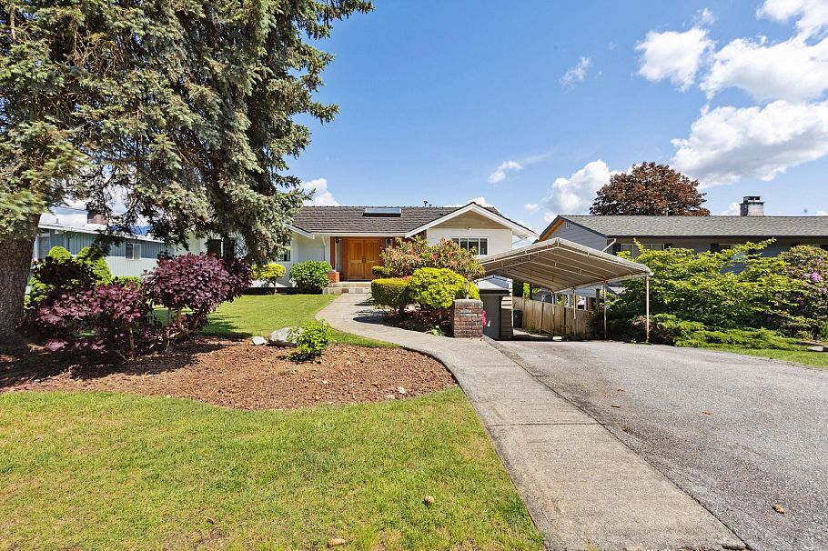 474 Fairway Drive North Vancouver, BC - 24