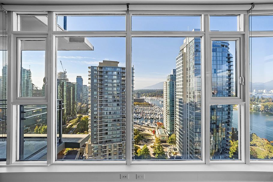 2302 1205 W Hastings Street Vancouver, BC - 6