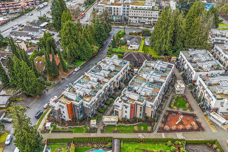 176 2035 Glenaire Drive North Vancouver, BC - 2