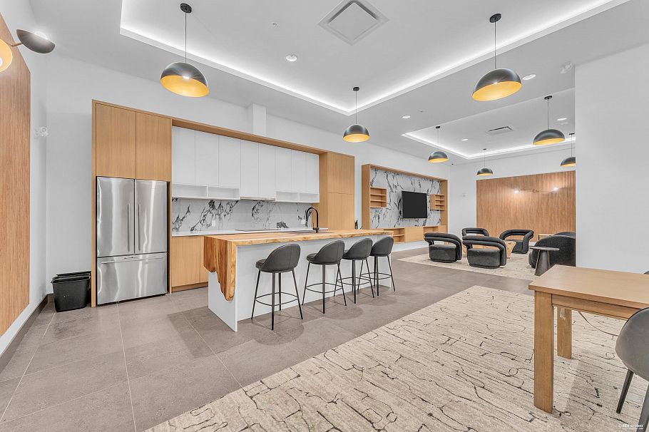 358 422 E 3rd Street North Vancouver, BC - 21