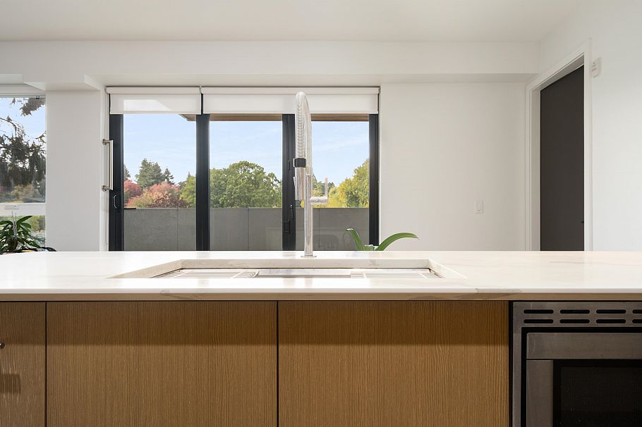 308 5089 Quebec Street Vancouver, BC - 3
