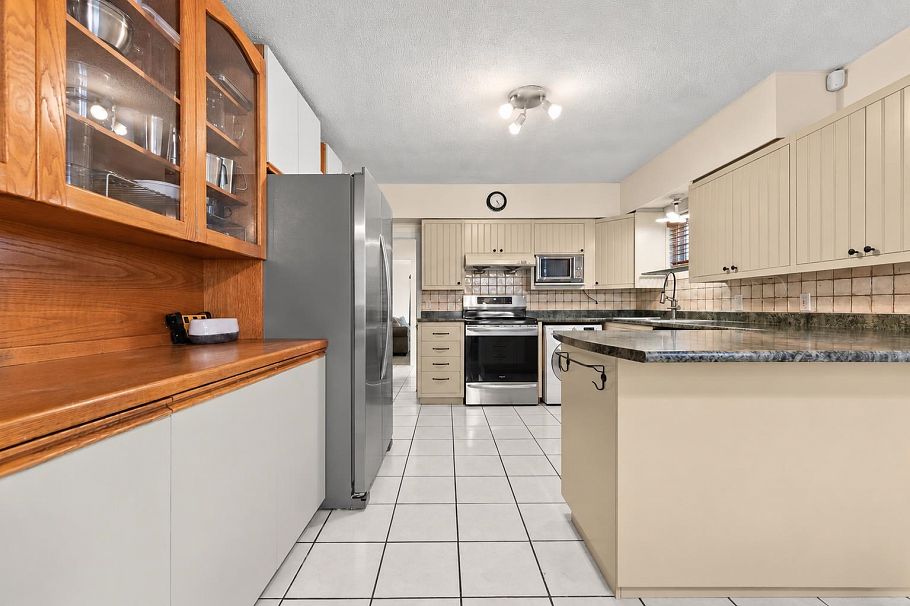 2621 Cambridge Street Vancouver, BC - 9