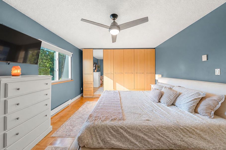 1952 Chesterfield Avenue North Vancouver, BC - 18