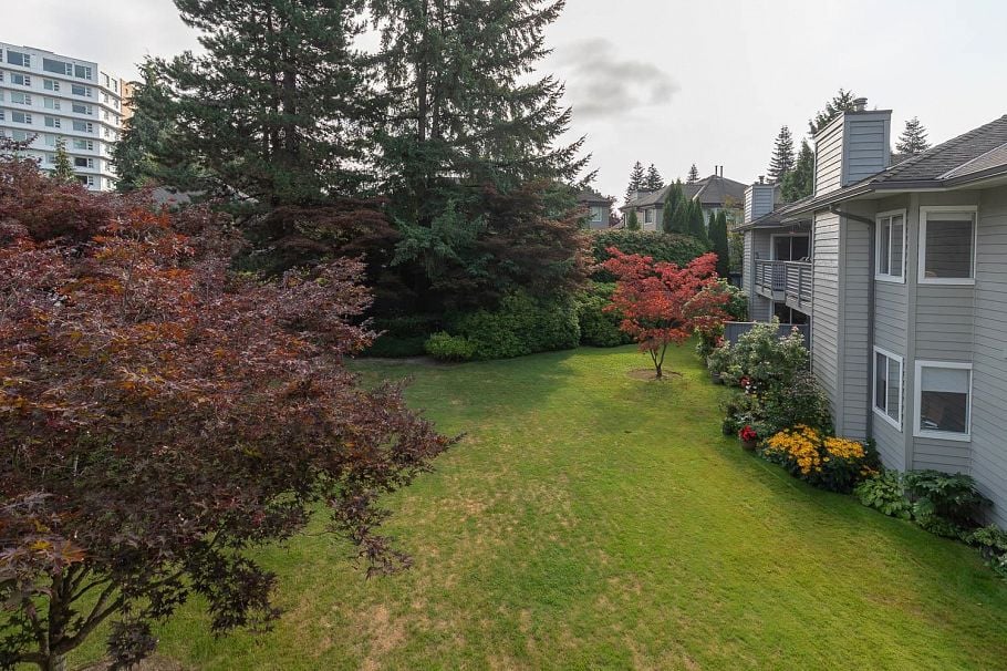 5 3634 Garibaldi Drive North Vancouver, BC - 20