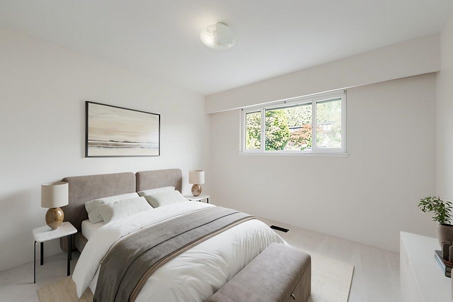 741 Montroyal Boulevard North Vancouver, BC - 30