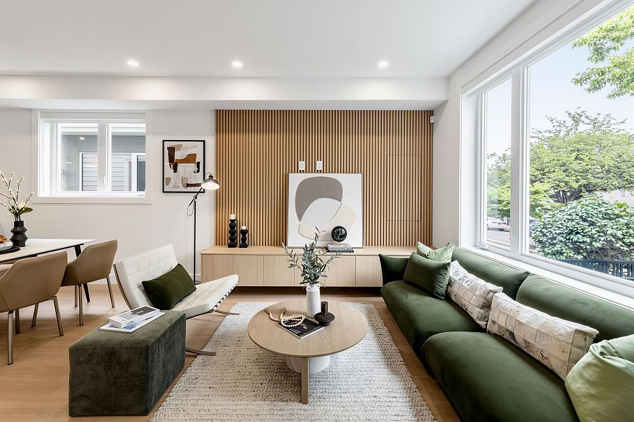 1 3268 E 18 Avenue Vancouver, BC - 3