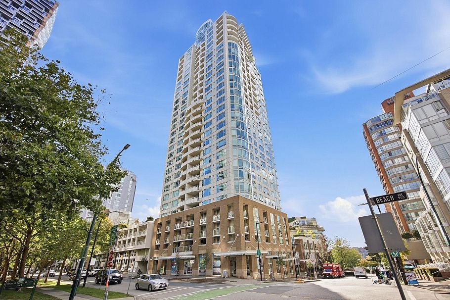 706 1500 Hornby Street Vancouver, BC - 1