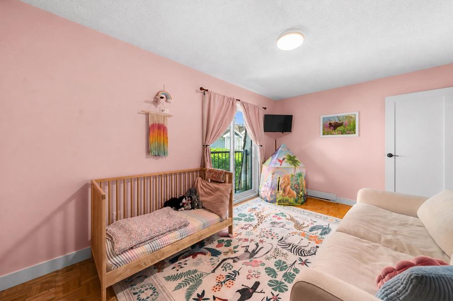 1952 Chesterfield Avenue North Vancouver, BC - 20