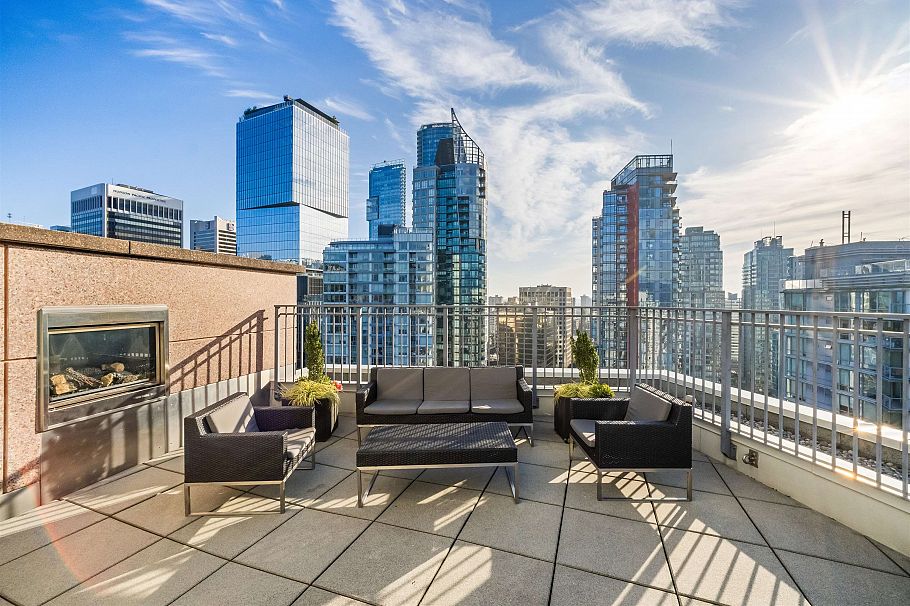 2302 1205 W Hastings Street Vancouver, BC - 35