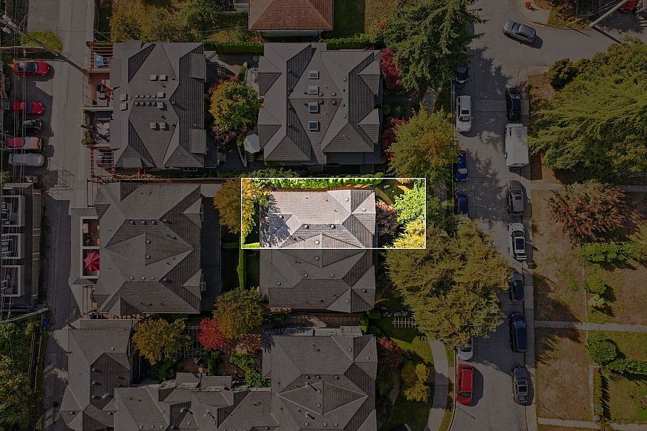 1 651 W 14th Street North Vancouver, BC - 38