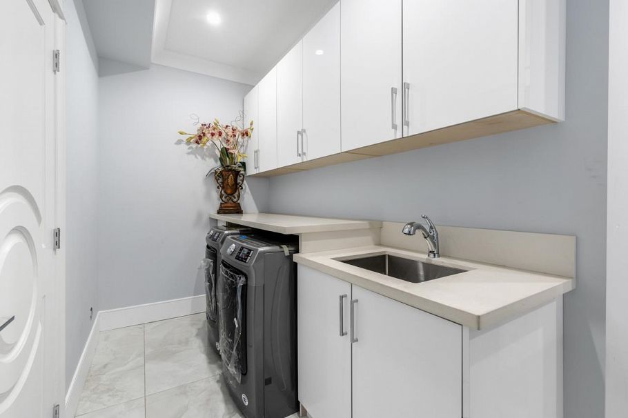 3419 E 48th Avenue Vancouver, BC - 35