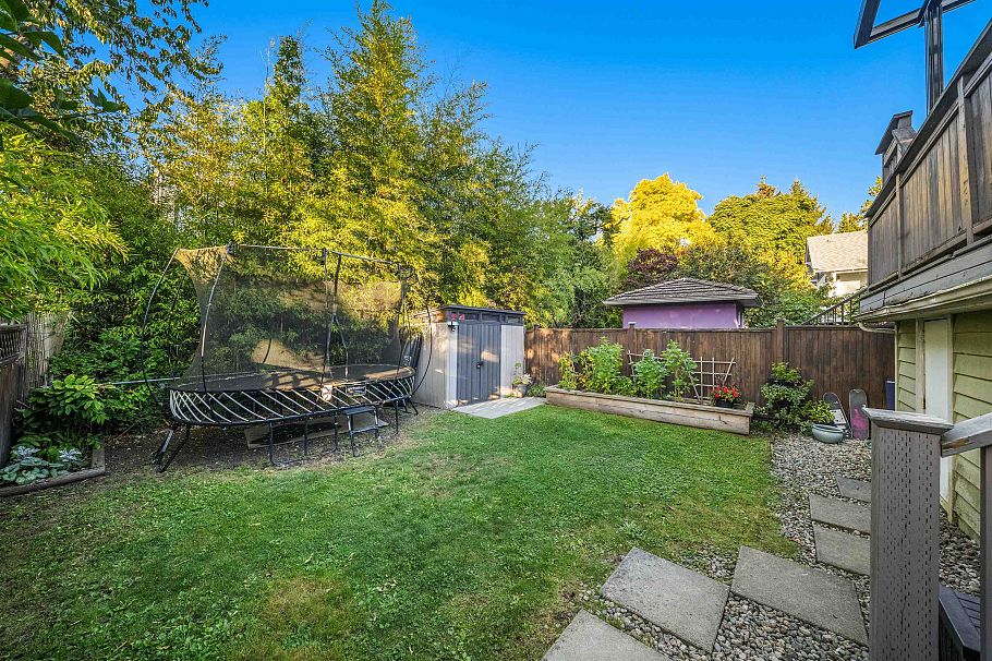 929 E 30th Avenue Vancouver, BC - 24