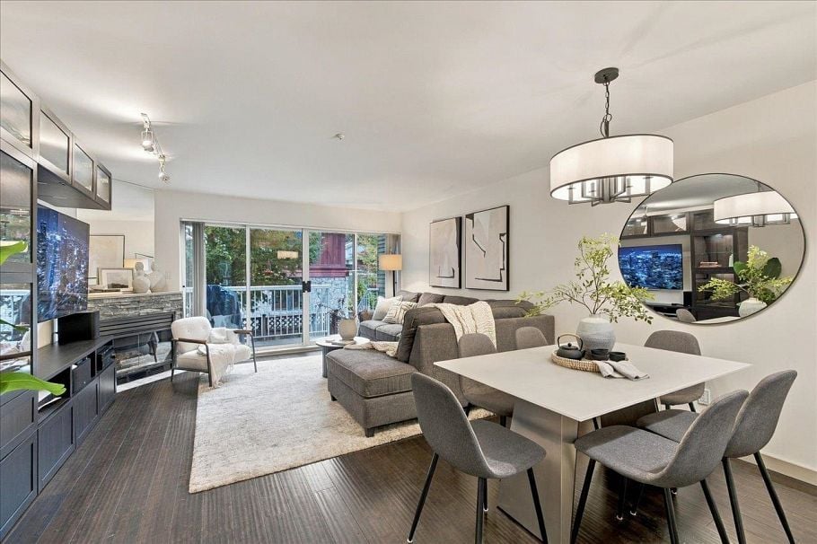 8416 Millstone Street Vancouver, BC - 1