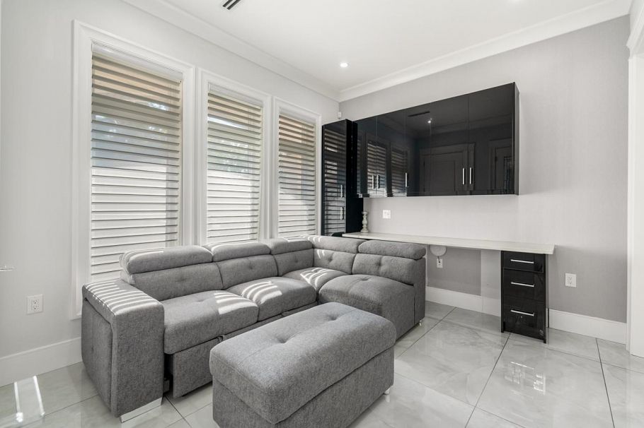 3419 E 48th Avenue Vancouver, BC - 17