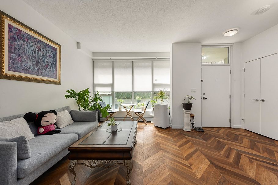 253 108 W 1st Avenue Vancouver, BC - 4