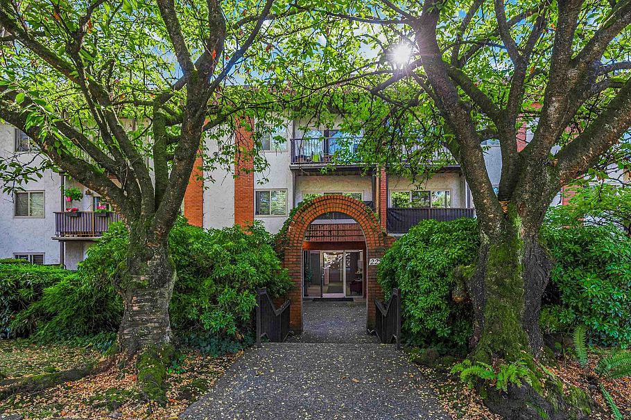 201 225 W 3rd Street North Vancouver, BC - 27
