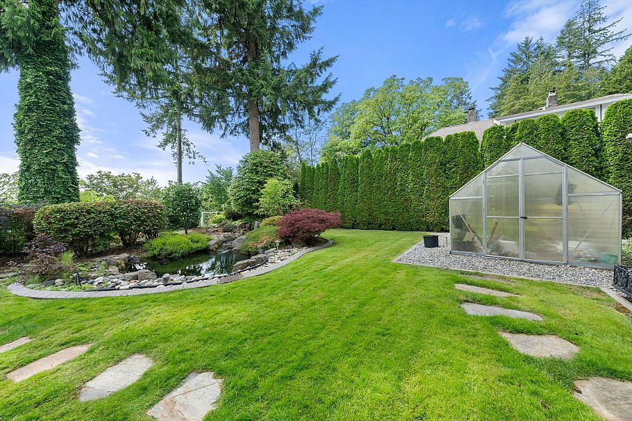 1259 W Keith Road North Vancouver, BC - 37