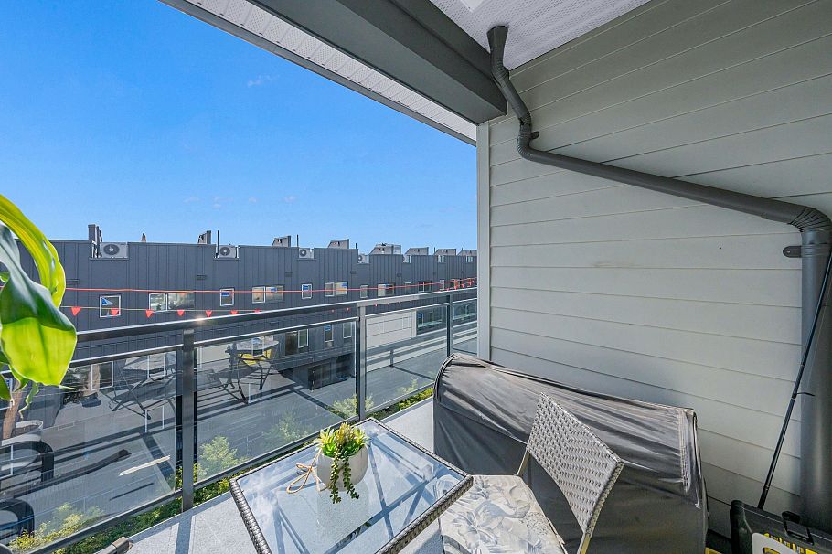 303 625 E 3rd Street North Vancouver, BC - 22