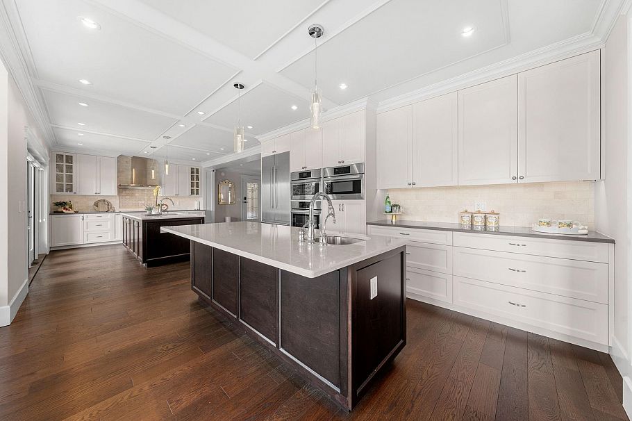1259 W Keith Road North Vancouver, BC - 9