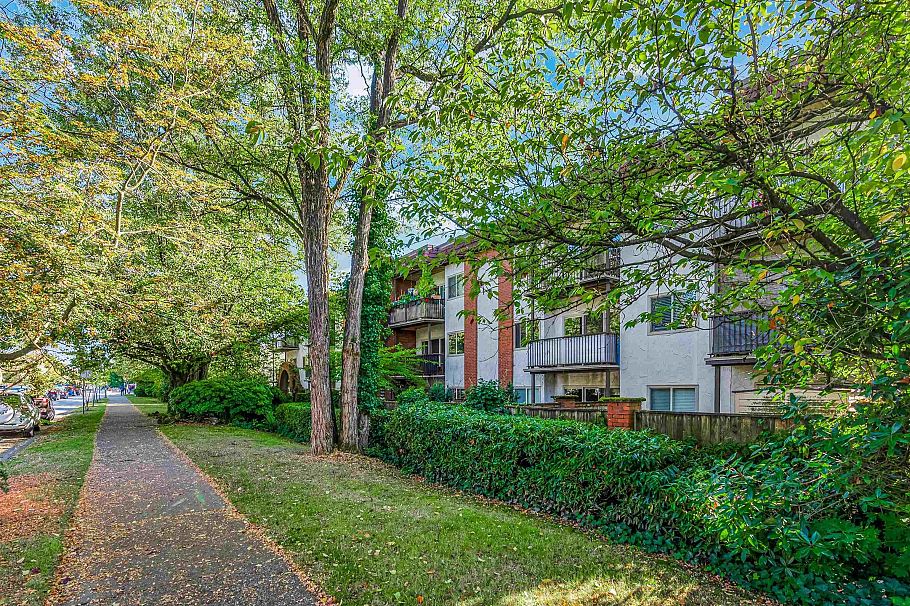 201 225 W 3rd Street North Vancouver, BC - 26