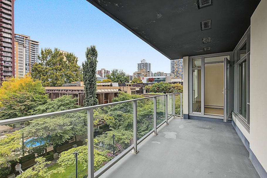 408 158 W 13th Street North Vancouver, BC - 14
