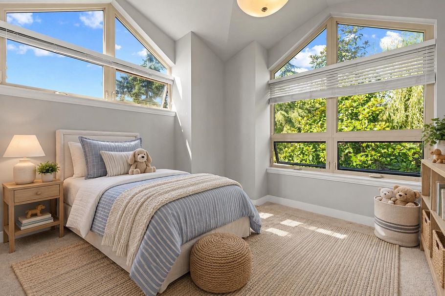 1 651 W 14th Street North Vancouver, BC - 24