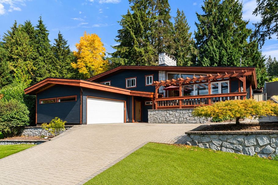 4506 Ranger Avenue North Vancouver, BC - 1