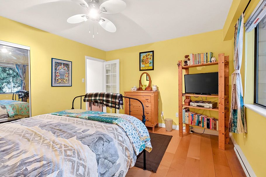 303 1721 St. Georges Avenue North Vancouver, BC - 21