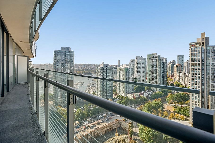 2401 89 Nelson Street Vancouver, BC - 22