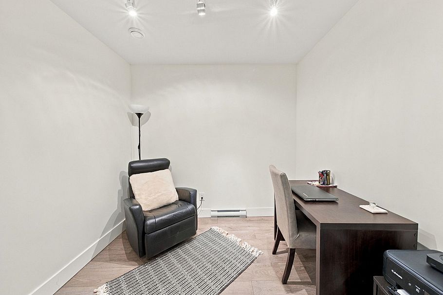 115 3602 Aldercrest Drive North Vancouver, BC - 24