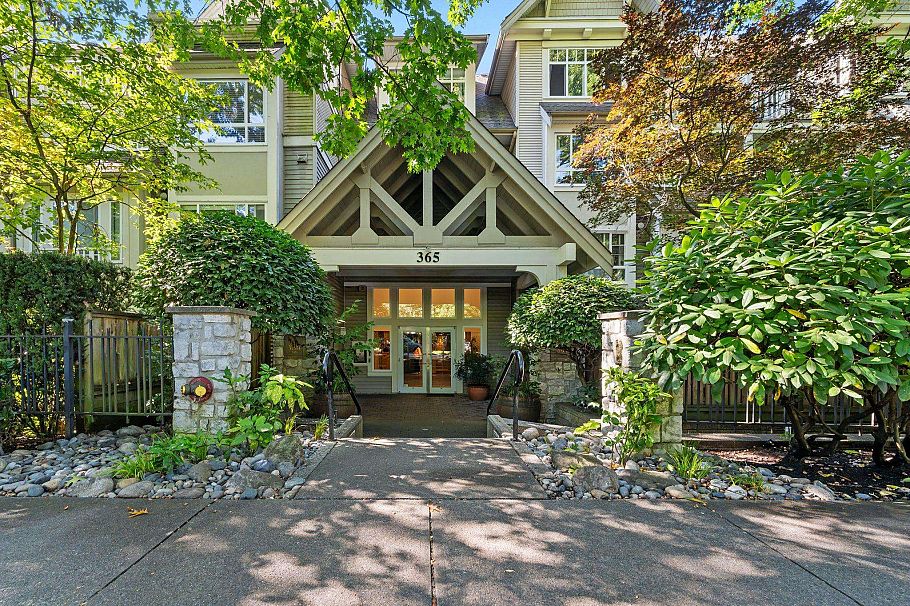 118 365 E 1st Street North Vancouver, BC - 15