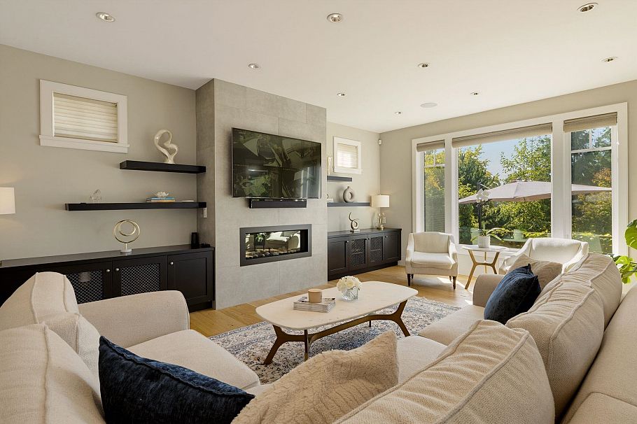 285 Monteray Avenue North Vancouver, BC - 10