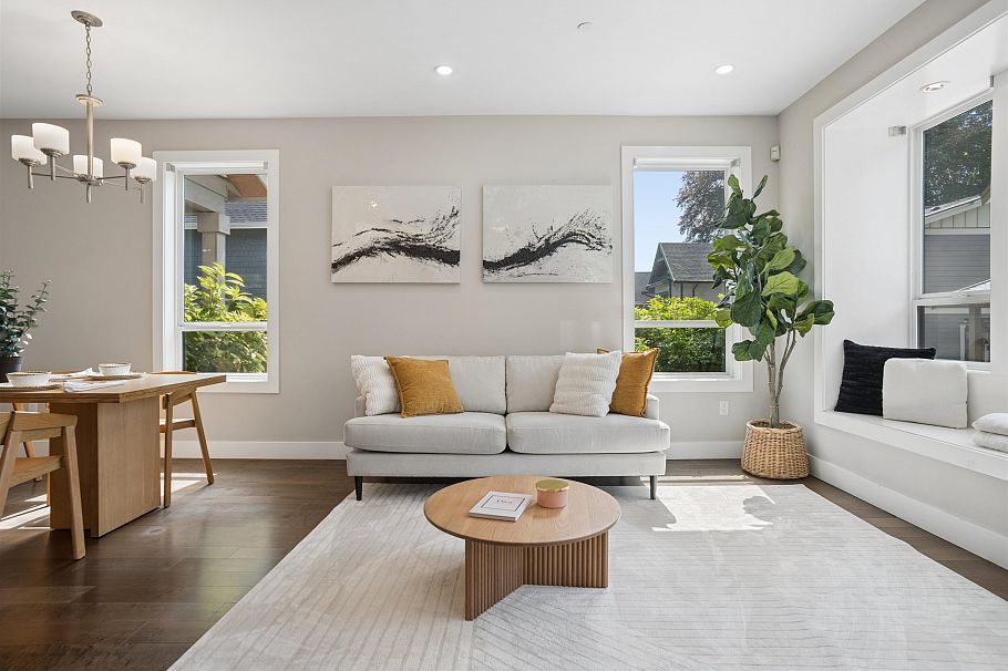 2020 Carson Court North Vancouver, BC - 12