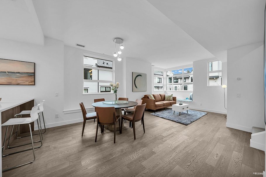 227 2060 Curling Road North Vancouver, BC - 14