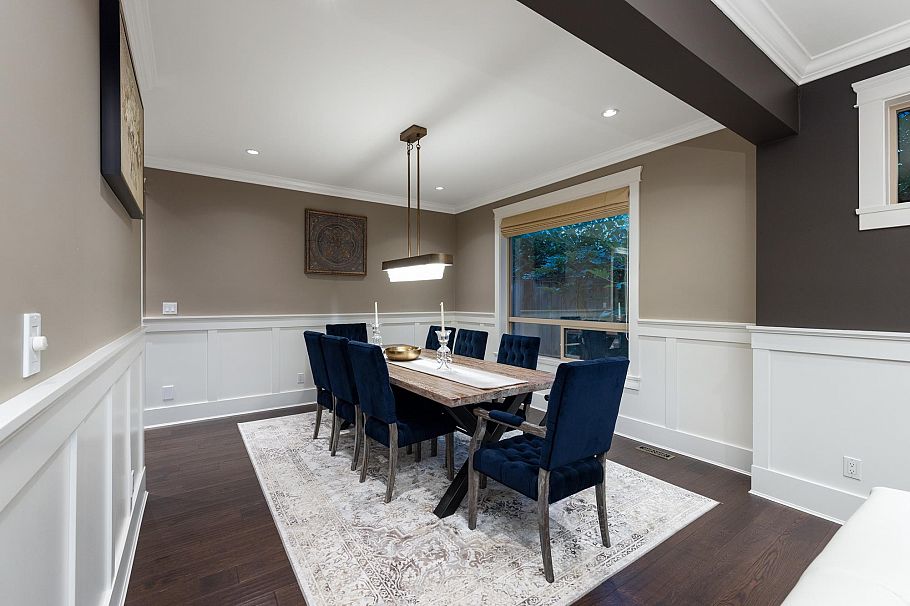 358 W 15th Street North Vancouver, BC - 10