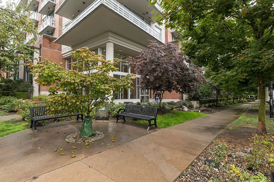 510 298 E 11th Avenue Vancouver, BC - 31