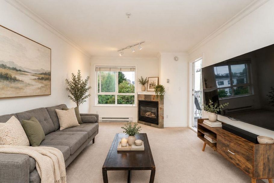 302 128 W 21st Street North Vancouver, BC - 4