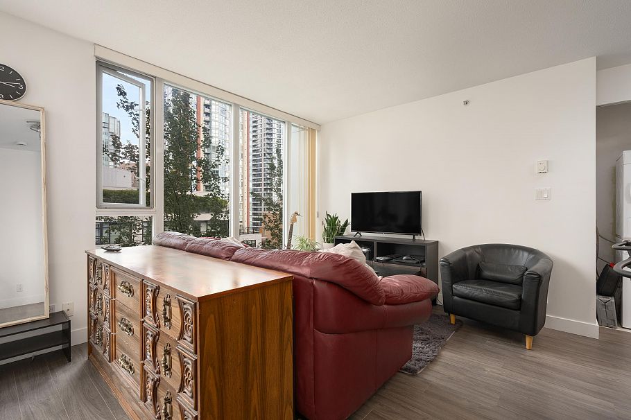 802 1010 Richards Street Vancouver, BC - 3