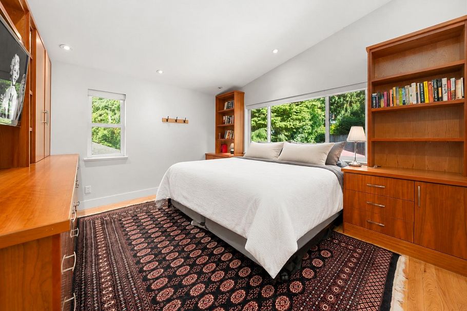 4506 Ranger Avenue North Vancouver, BC - 20