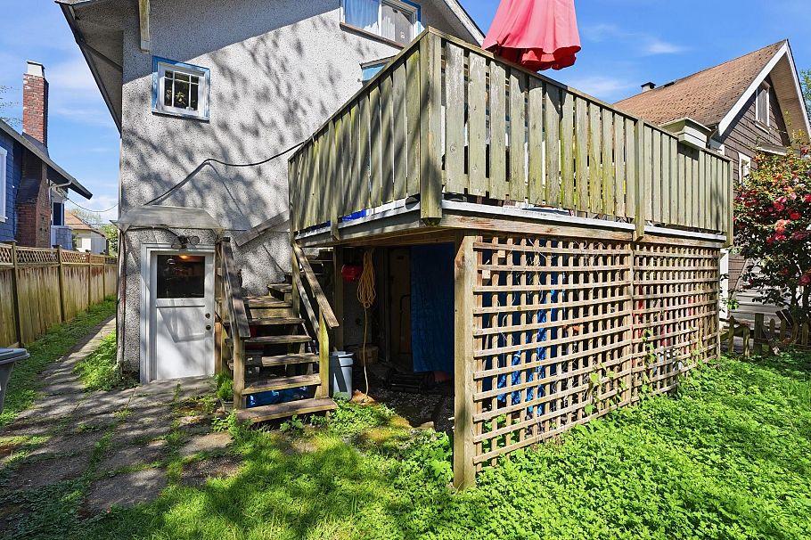3174 W 5th Avenue Vancouver, BC - 23