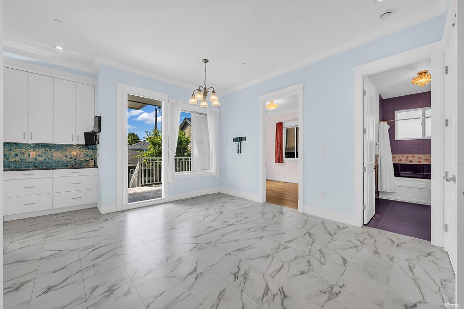 2246 W 22nd Avenue Vancouver, BC - 6