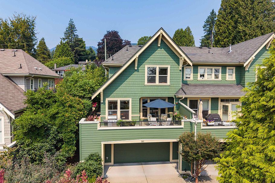 261 E Queens Road North Vancouver, BC - 27
