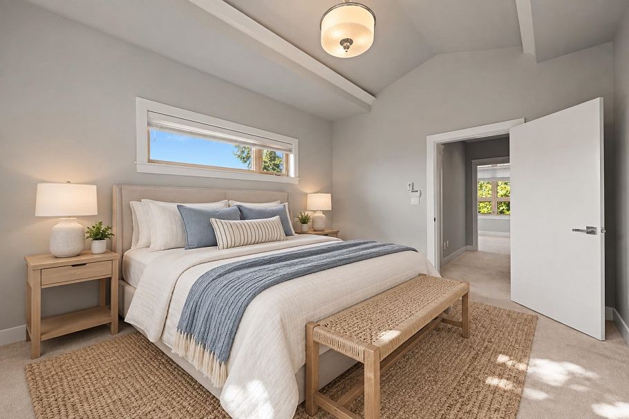 1 651 W 14th Street North Vancouver, BC - 25