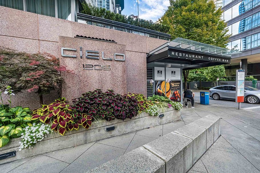 2302 1205 W Hastings Street Vancouver, BC - 39