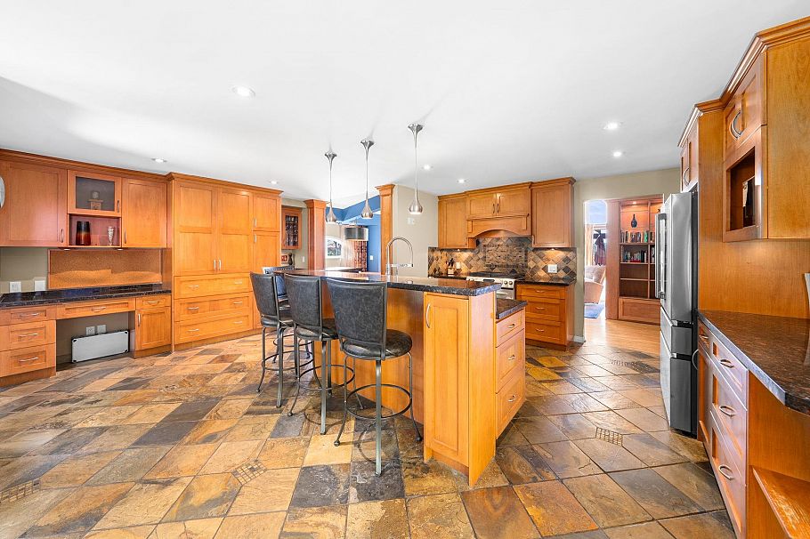 4506 Ranger Avenue North Vancouver, BC - 15